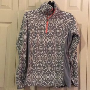 Columbia pullover size small